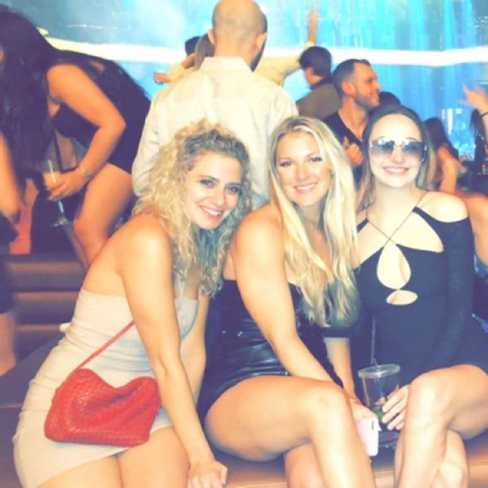 Meet your Posher, Elle